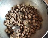A picture of step 2 of Chane ki chat.