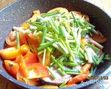 Foto langkah ke 3 dari resep Tongkol Masak Tomat.