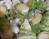 Foto del paso 2 de la receta: Ropollito de Bruselas y coliflor con salsa Blanca