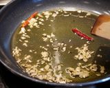 A picture of step 4 of ☆Basic☆ Aglio Olio e Peperoncino - the simplest & the best pasta.