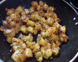 A picture of step 3 of Jeera aalu.