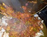 A picture of step 6 of Spicy Sechzwan Bread.