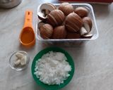 Parmezános gomba csőben sütve fűszeres morzsával recept fázis 1 fotója