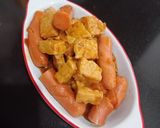 Foto langkah ke 4 dari resep Tempe dan Sosis Masak Saus Tomat.