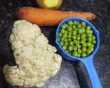 A picture of step 1 of Carrot green peas mix sabji.