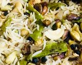 A picture of step 3 of Kashmiri pulao.