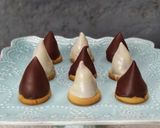 Foto del paso 4 de la receta: Pinitos de dulce de leche y chocolate