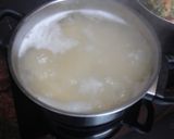 Foto del paso 3 de la receta: Pasta con salsa de salchicha y huevo duro picado