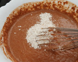 Foto del paso 5 de la receta: Bizcocho integral de calabaza y zanahoria con toque de cacao