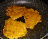 A picture of step 2 of Pumpkin Flower Tawa Fry.