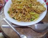 A picture of step 3 of Chowmein noodles.