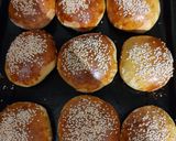 Foto del paso 5 de la receta: Pan de hamburguesa con calabaza 🎃