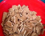 A picture of step 2 of Lava chocolate biscuit modak.