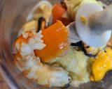 Foto del paso 4 de la receta Calabacín relleno de crema de mejillones y gambas
