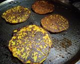 મગ ની દાળના ચીલા (Moong Dal Chila Recipe in Gujarati) રેસીપી સ્ટેપ3ફોટો