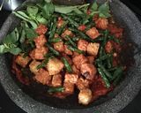 Foto langkah ke 4 dari resep Penyet Tempe & Kacang Panjang.