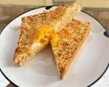 Foto langkah ke 5 dari resep 168. Roti Panggang Telur Keju.