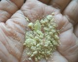 रक्षाबंधन विशेष नारळाची वडी (naralachi wadi recipe in marathi) रेसिपी स्टेप 3 फोटो