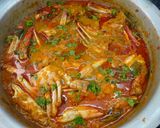 A picture of step 8 of Spicy and Tangy CRABS CURRY.