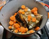 Une image de l'étape 14 de Rôti de porc mariné aux carottes et herbes aromatiques.