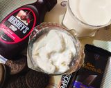 ओरियो चोकोलेट मिल्कशेक(Oreo chocolate milk shake recipe in hindi) रेसिपी चरण 1 फोटो