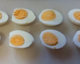 Foto del paso 2 de la receta: 189. Huevos rellenos con mejillones