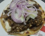 Foto del paso 8 de la receta: Arepa🫓con berenjenas tatemadas🍆agridulces🍯con queso🧀🥛🧄