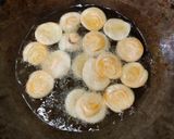 लेयर्ड कॉईन शंकरपाळी (layerd coin shankarpali recipe in marathi) रेसिपी स्टेप 4 फोटो 