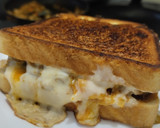 Foto del paso 8 de la receta: Sandwich🥯de carne🧅y queso🧀🥩🫑