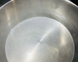 A picture of step 2 of Mac & Cheese Chowder.