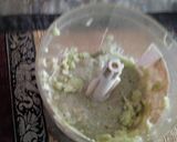 A picture of step 1 of Zucchini pan cake.