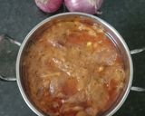 A picture of step 9 of Malai Pyaj Curry.