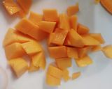 A picture of step 4 of Mango jello delight.