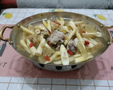 箭筍酸菜排骨湯(簡單料理)的食譜步驟7照片