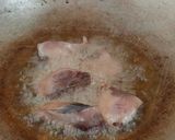 Foto langkah ke 1 dari resep Ikan Semur Cabe Rawit.