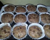 Foto langkah ke 7 dari resep Banana choco muffin.