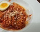 Foto langkah ke 3 dari resep Bibimguksu (Mi Dingin Korea).