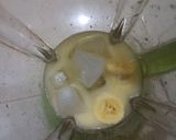 Foto langkah ke 1 dari resep Banana Milkshake.