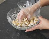 Foto langkah ke 4 dari resep Bola-Bola Ubi Kopong.