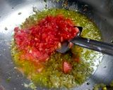 A picture of step 3 of Masala Bhindi.
