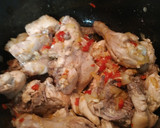 Foto del paso 2 de la receta: Ñoquis con pollo al whisky en salsa de tomate