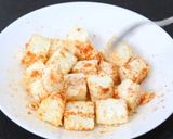 A picture of step 1 of Creamy paneer capsicum subji.