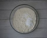 Gambar langkah 1 resipi Almond Biscotti.