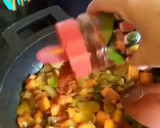Foto del paso 3 de la receta: Sopa de mariscos a mi manera sin TMX