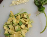 Foto del paso 1 de la receta: Pepino aguacate y Ricota