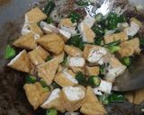Foto langkah ke 4 dari resep Tumis tahu cabe ijo.