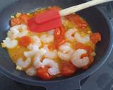 Foto del paso 3 de la receta: Pasta arrabiata 🌶🔥 con gambas