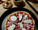 Foto del passaggio 11 della ricetta Pizzolo di Sortino (peperoni, tonno e capperi & Margherita)