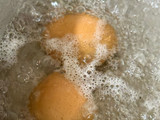 Telur air asam