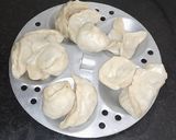 वेजिटेबल मोमोज (vegetable momos recipe in Hindi) रेसिपी चरण 6 फोटो